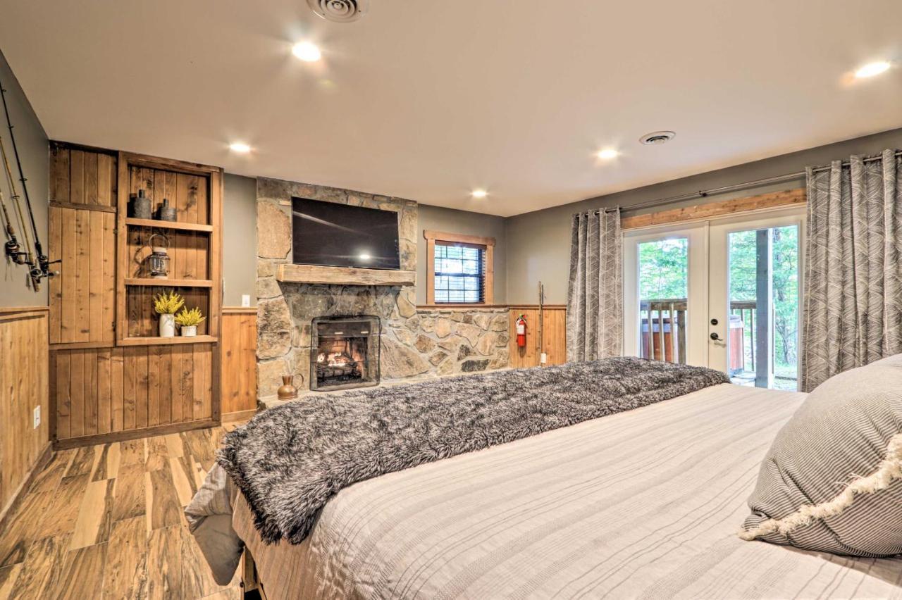 Upscale Gatlinburg Cabin Deck, Fire Pit And Hot Tub Dış mekan fotoğraf