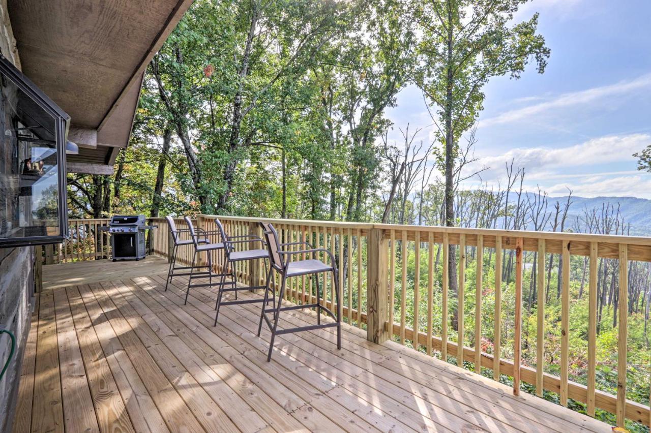 Upscale Gatlinburg Cabin Deck, Fire Pit And Hot Tub Dış mekan fotoğraf